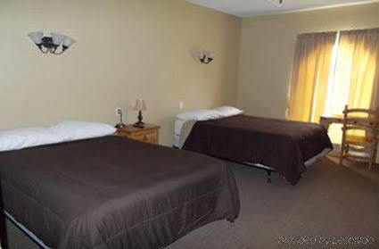 Knights Inn Pearsall Exterior photo